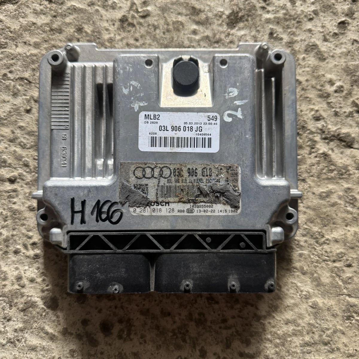Компютър мотор двигател ECU AUDI A4 A6 A5 Q5 20tdi CGL 03L906016JG ном166