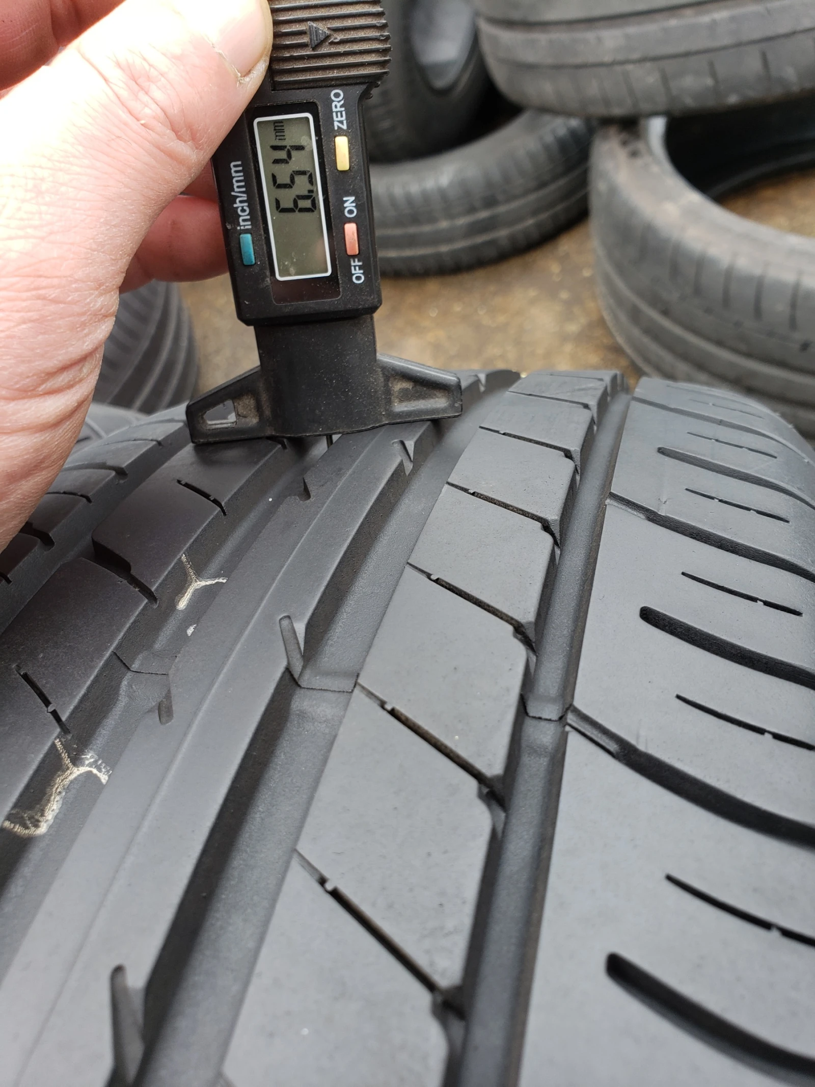 Гуми Летни 215/60R16, снимка 7 - Гуми и джанти - 54079703