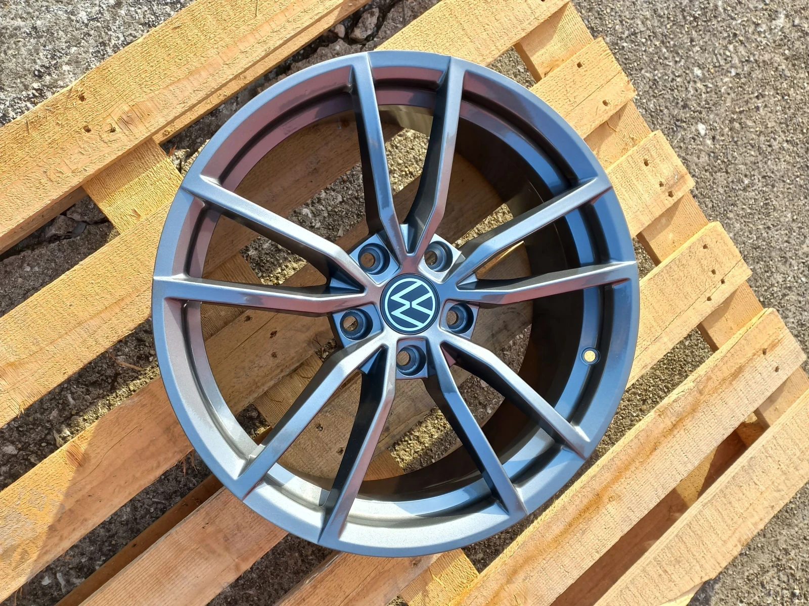 Джанти за VW, снимка 3 - Гуми и джанти - 54287501