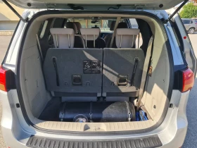 Kia Sedona 3.3 GDI/ГАЗ 7 местна, снимка 9
