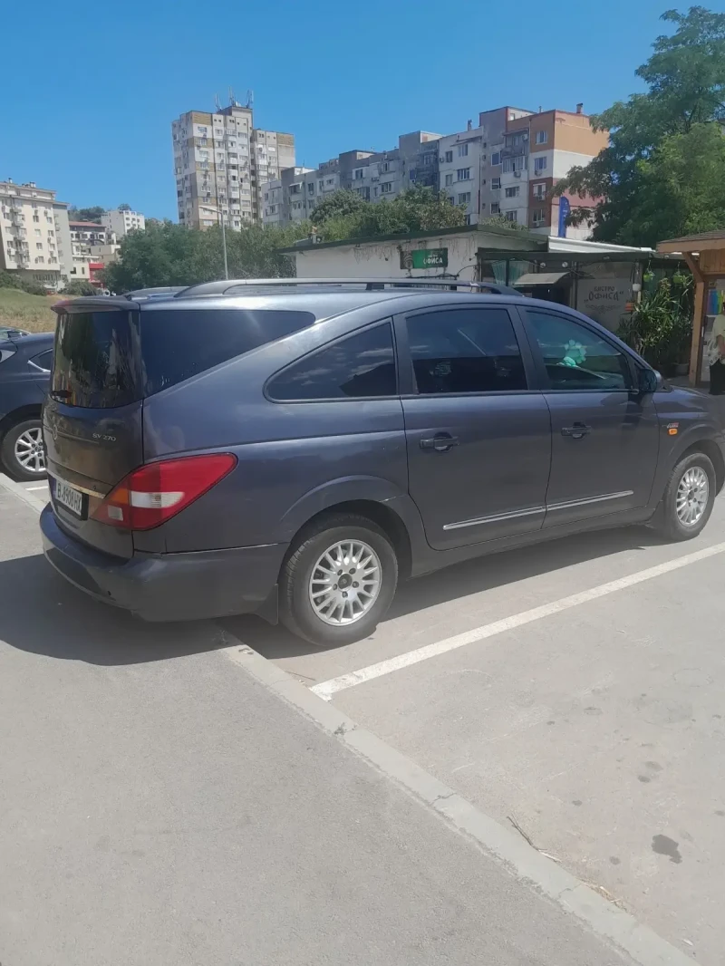 SsangYong Rodius 2.7cdi, снимка 4 - Автомобили и джипове - 50988079