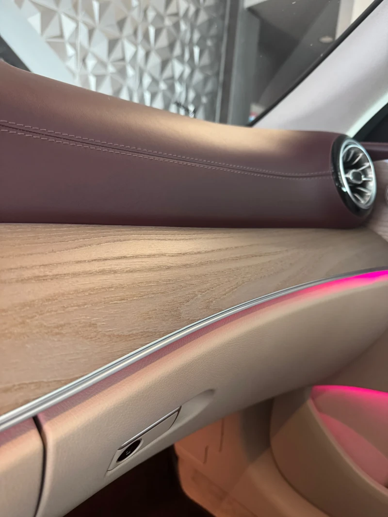 Mercedes-Benz E 350 d COUPE 4 MATIC * AMG * HEAD UP * ПАНОРАМА * , снимка 10 - Автомобили и джипове - 51192891