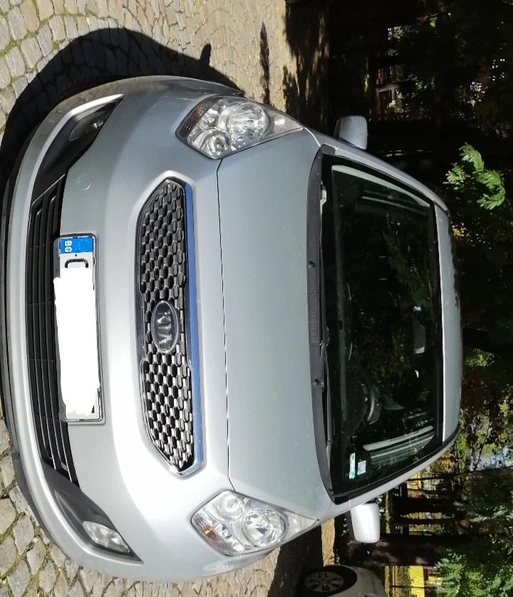 Kia Venga, снимка 2 - Автомобили и джипове - 52285588