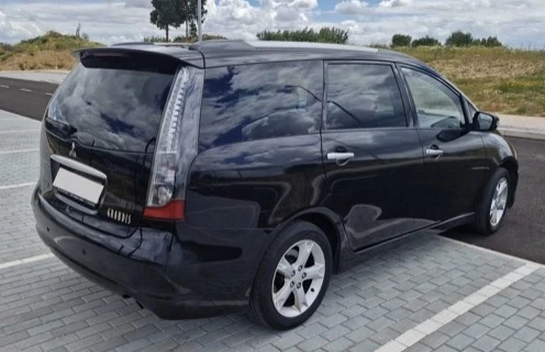 Mitsubishi Grandis, снимка 3 - Автомобили и джипове - 56274144