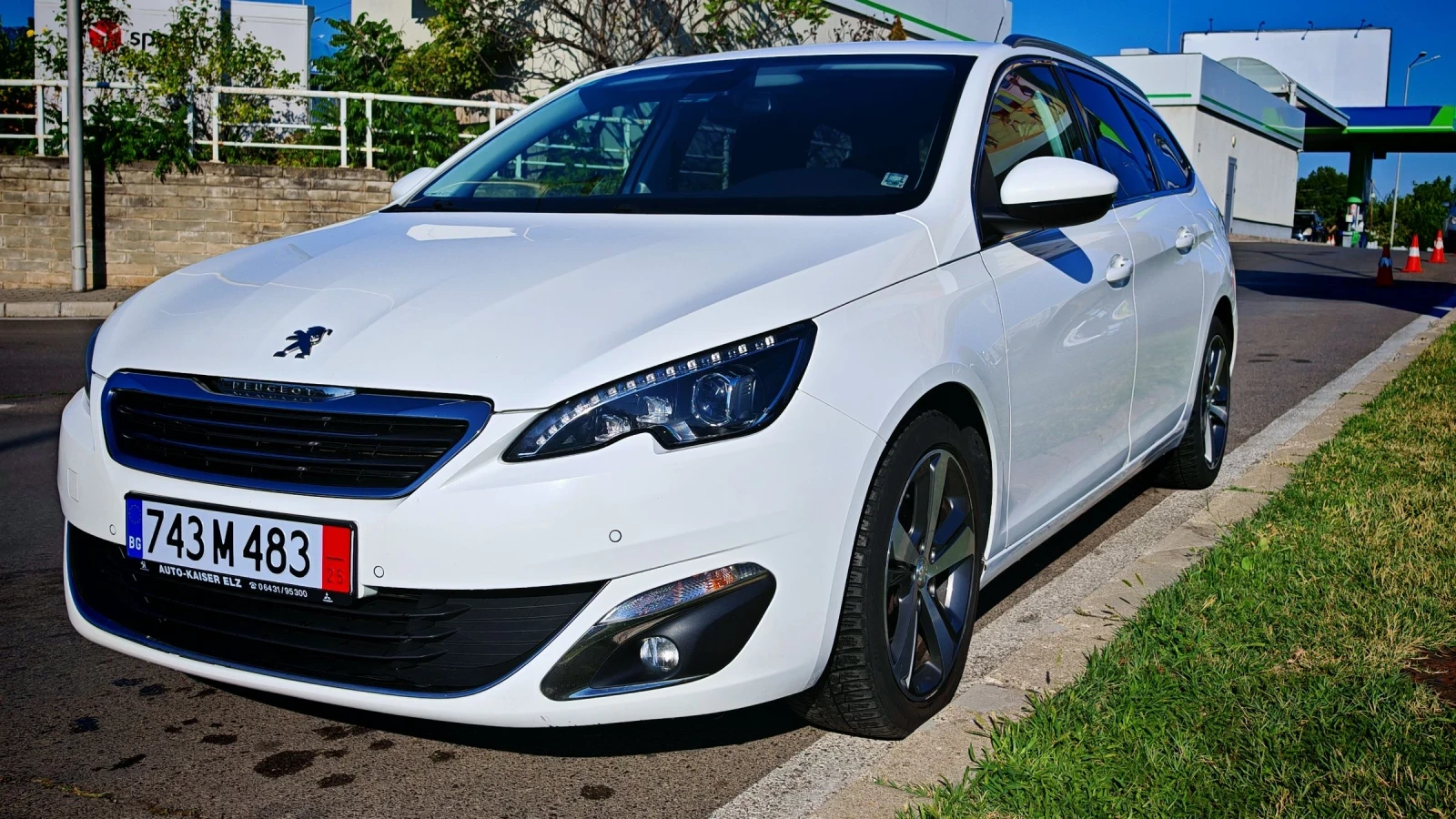 Peugeot 308 1.6HDI-120k.ТОП СЪСТОЯНИЕ СЕРВИЗНА КНИЖКА , снимка 1