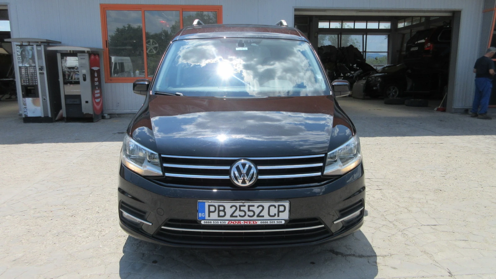 VW Caddy 2.0-TDI - изображение 2