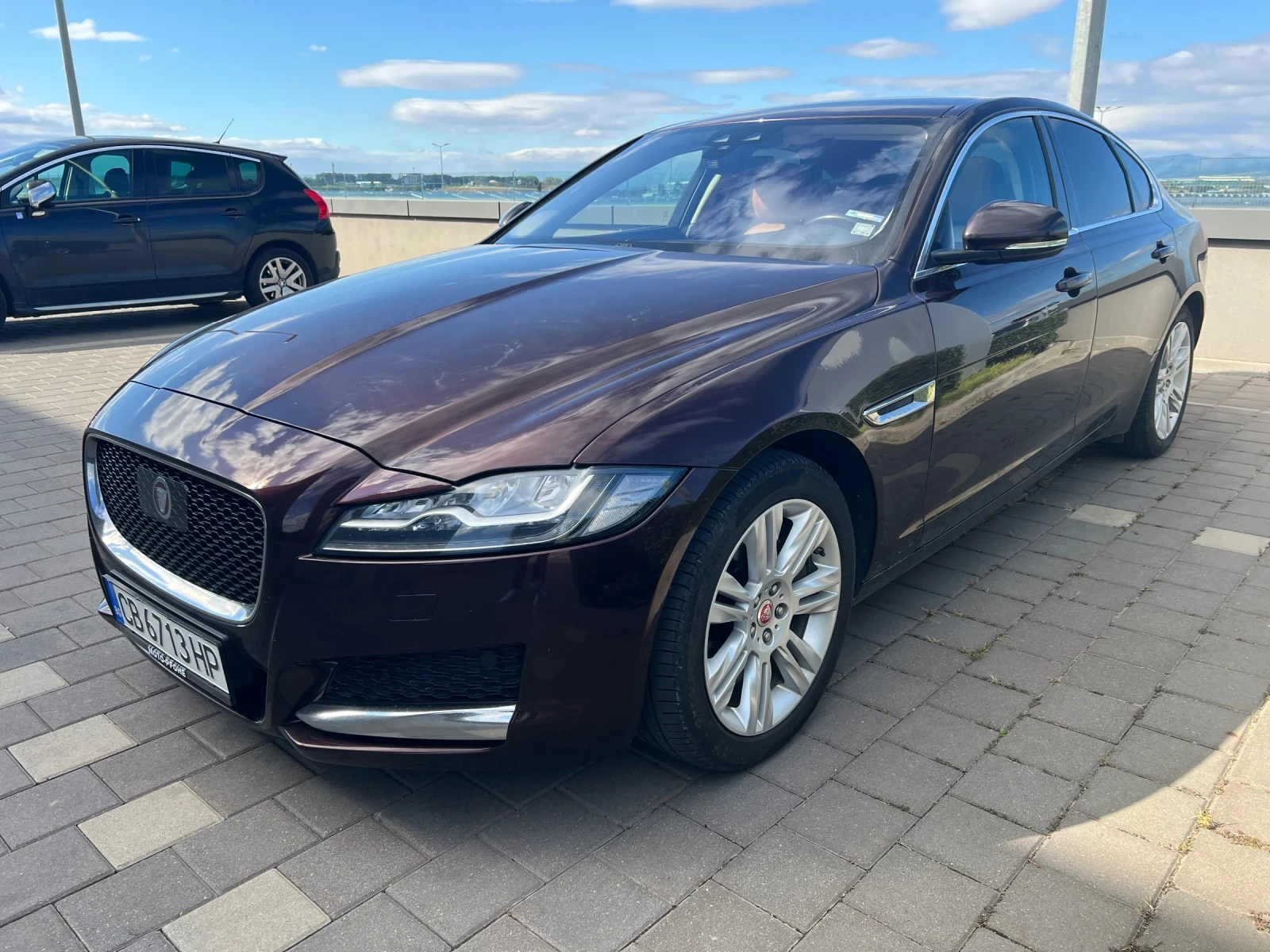 Jaguar Xf P300 PORTFOLIO 4X4 - изображение 2