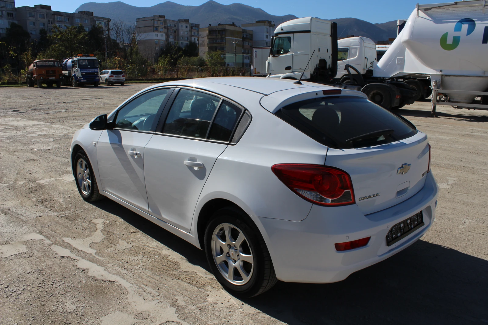 Chevrolet Cruze 1.7D  - изображение 8