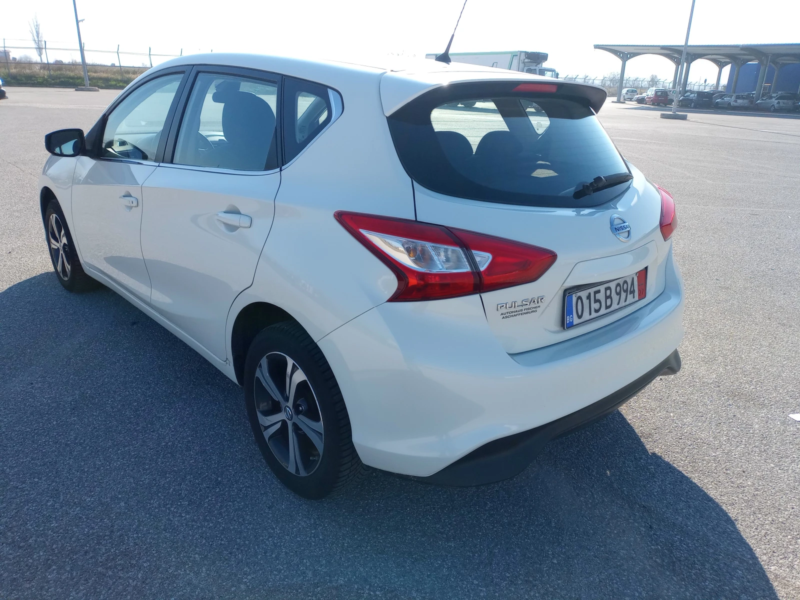 Nissan Pulsar 1.2 БЯЛА ПЕРЛА* KEYLESS GO* NAVI* CAMERA* EURO6 - изображение 2