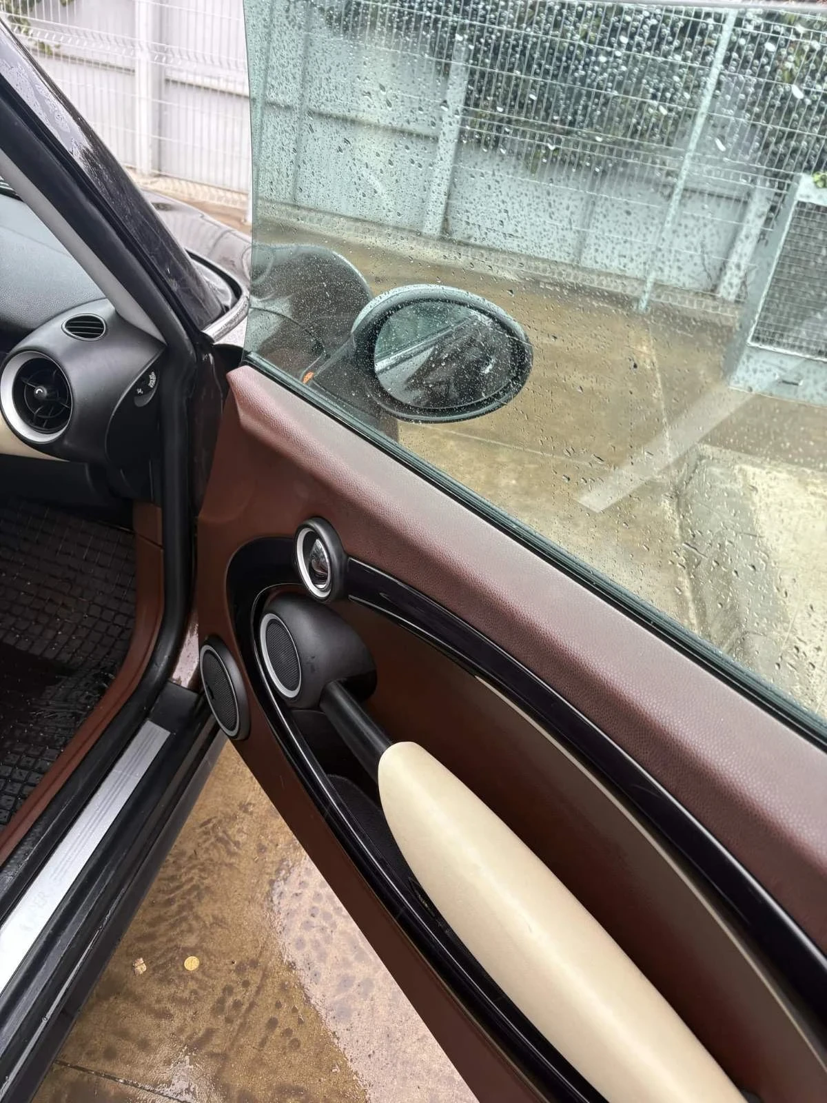 Mini Clubman D 1, 6-105к.с.  - изображение 7