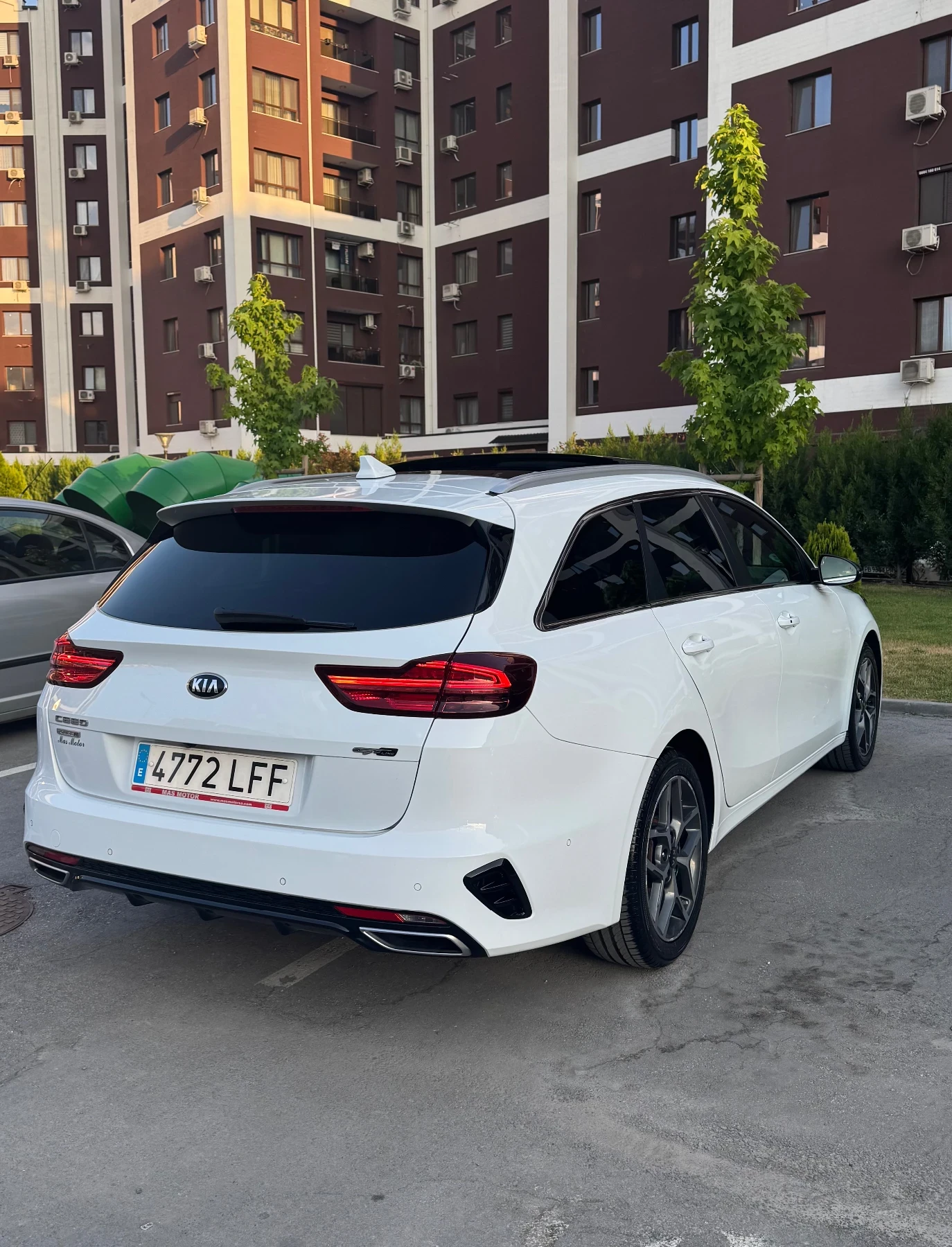 Kia Ceed 1.6 CRDI GT Line - изображение 5