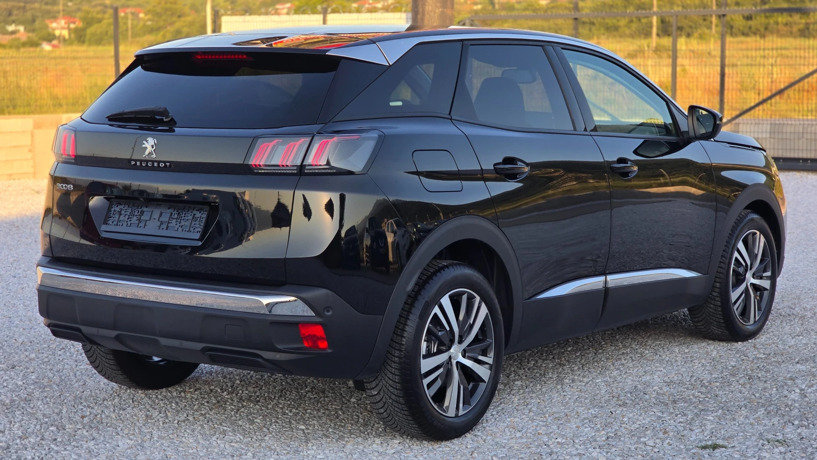 Peugeot 3008 1.5 * BlueHDI* EAT8* Allure*  - изображение 6