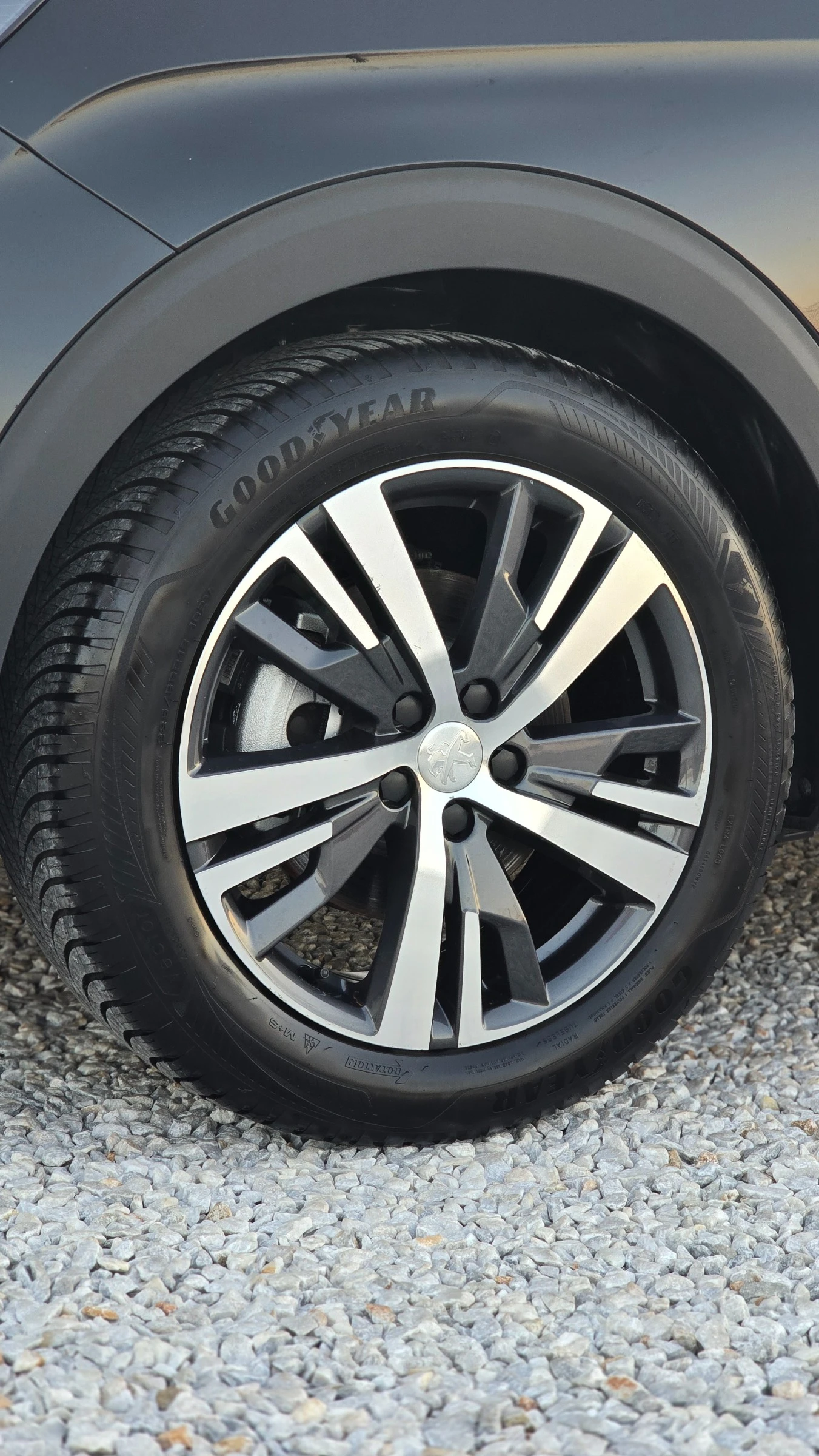 Peugeot 3008 1.5 * BlueHDI* EAT8* Allure*  - изображение 8