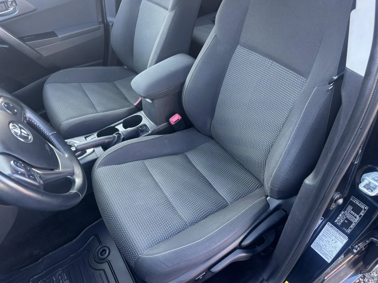 Toyota Auris 1.6 ������  EURO5 | Mobile.bg � ����������� 10