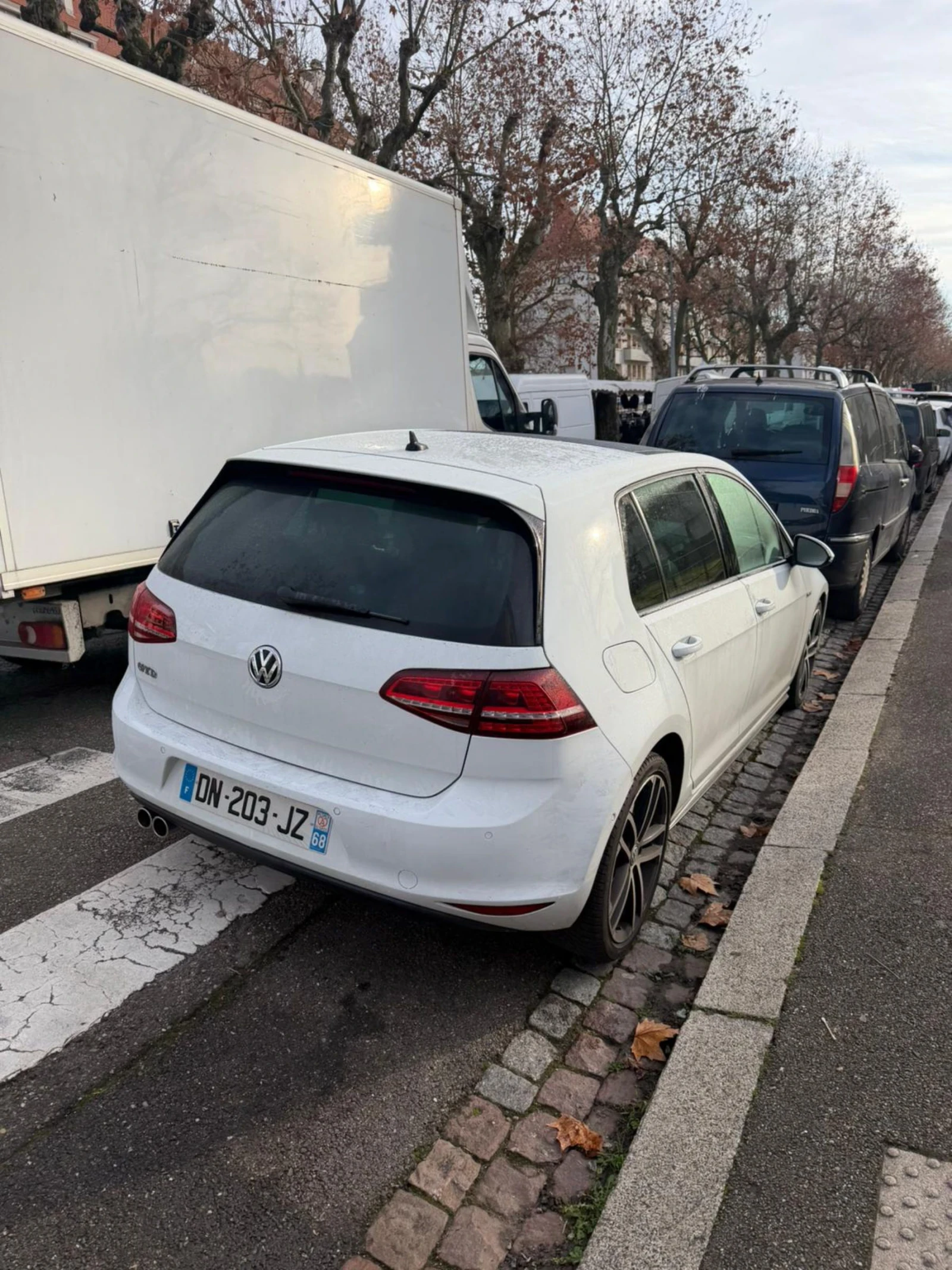 VW Golf 2.0TDI GTD FULL MAX ПАНОРАМА ДИСТРОНИК КЕЙЛЕС - изображение 3