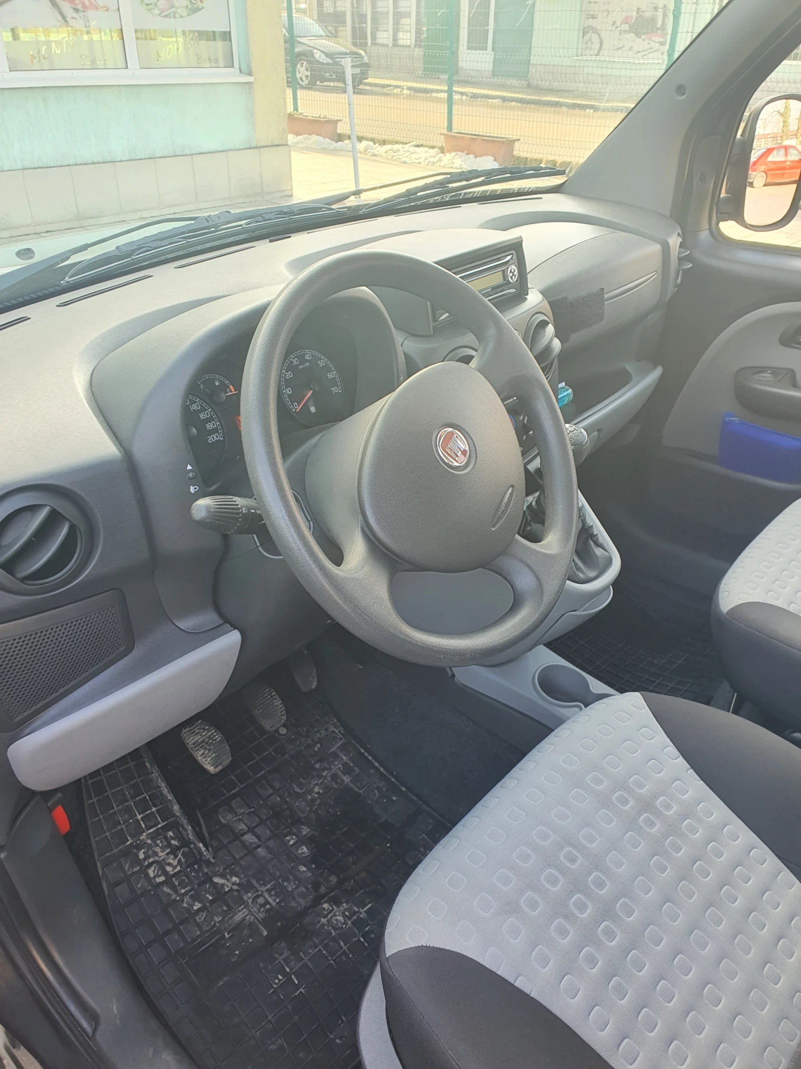 Fiat Doblo 1.4 - изображение 5