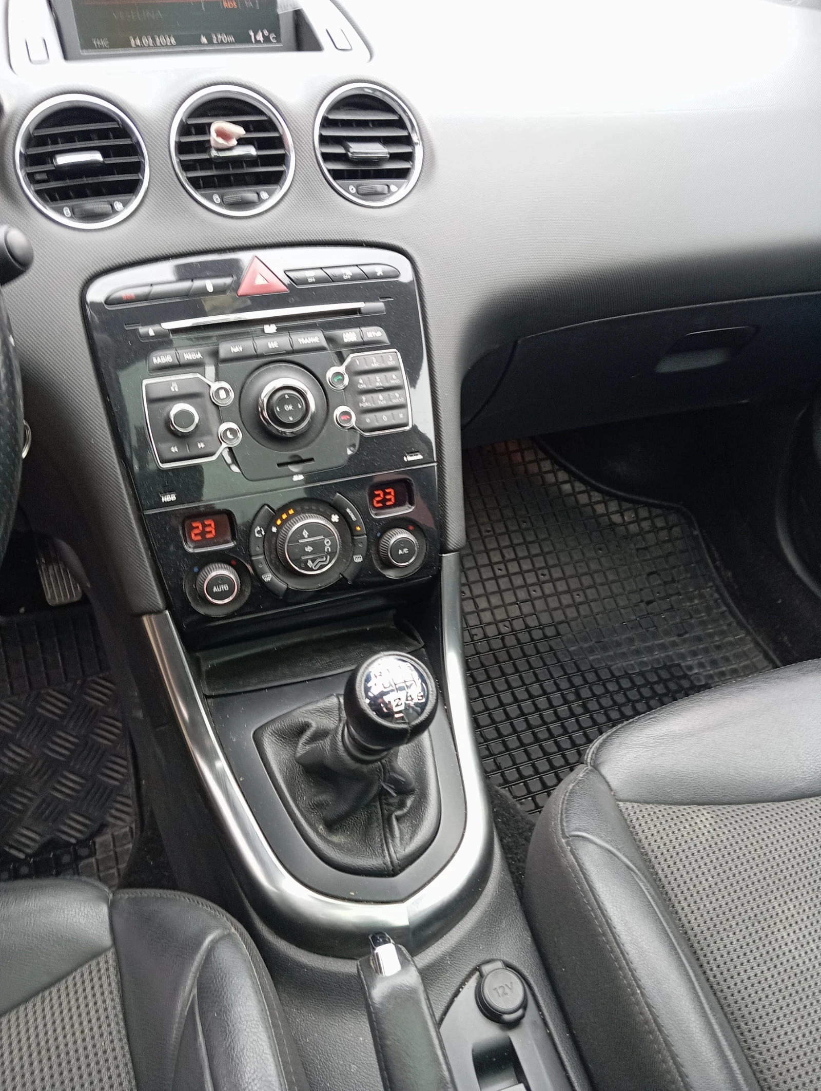 Peugeot 308, снимка 14 - Автомобили и джипове - 53707047