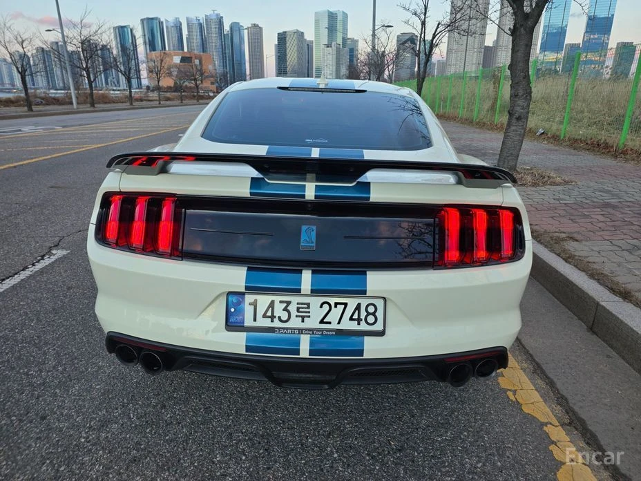 Ford Mustang, снимка 4 - Автомобили и джипове - 53892769