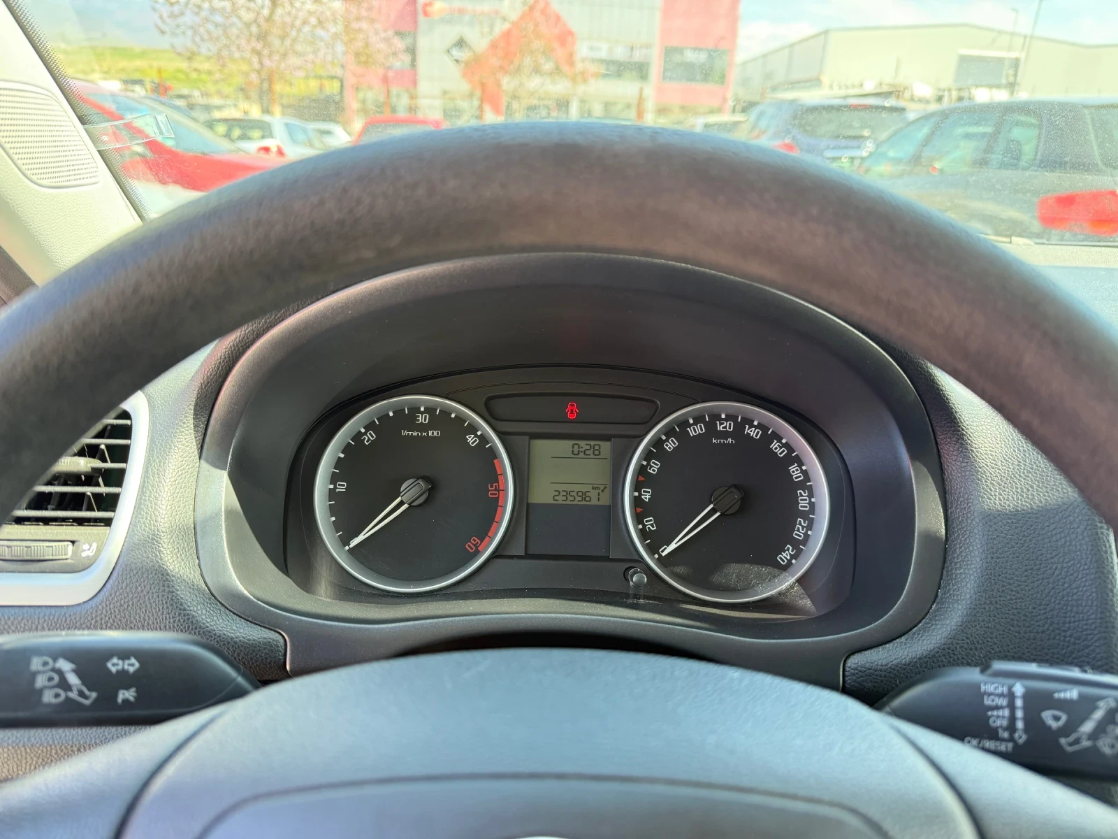 Skoda Roomster 1.9tdi 105кс 235000км Внос от Германия, снимка 10 - Автомобили и джипове - 54156757