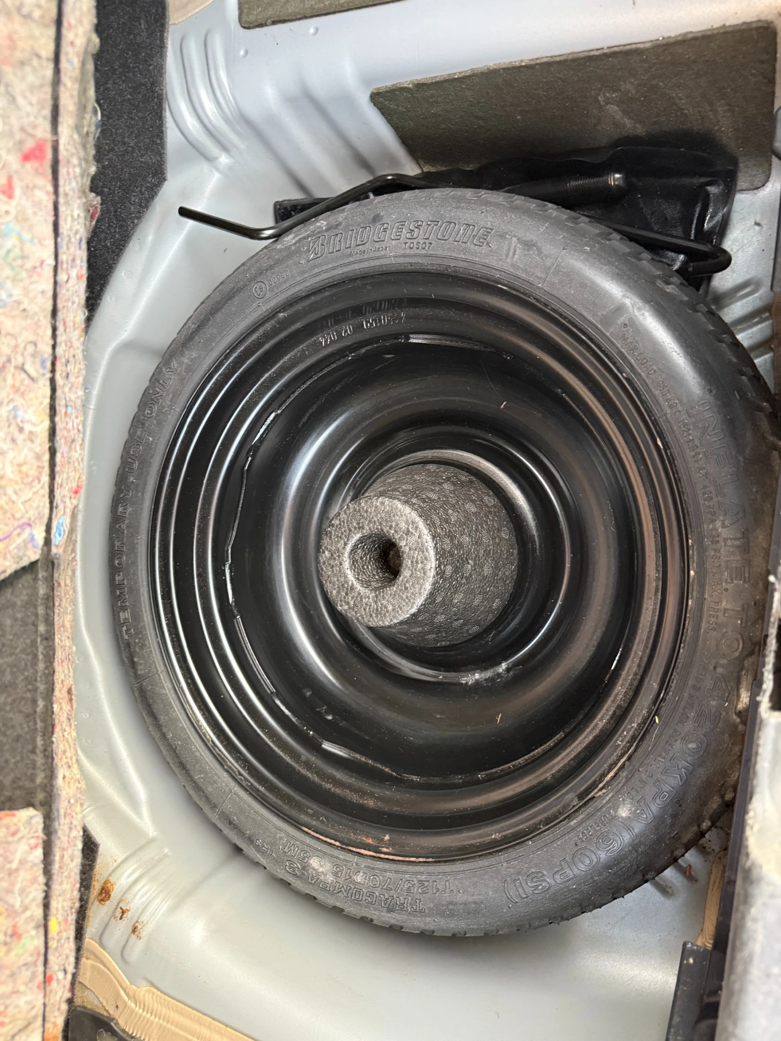 Toyota Yaris 1.4 d4d NAVI- ОТЛИЧНО СЪСТОЯНИЕ, снимка 14 - Автомобили и джипове - 54231831