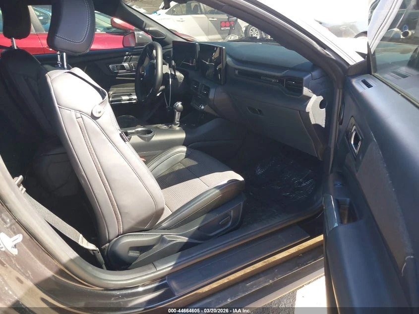 Ford Mustang 5.0l Gt Fastback, снимка 5 - Автомобили и джипове - 54244317