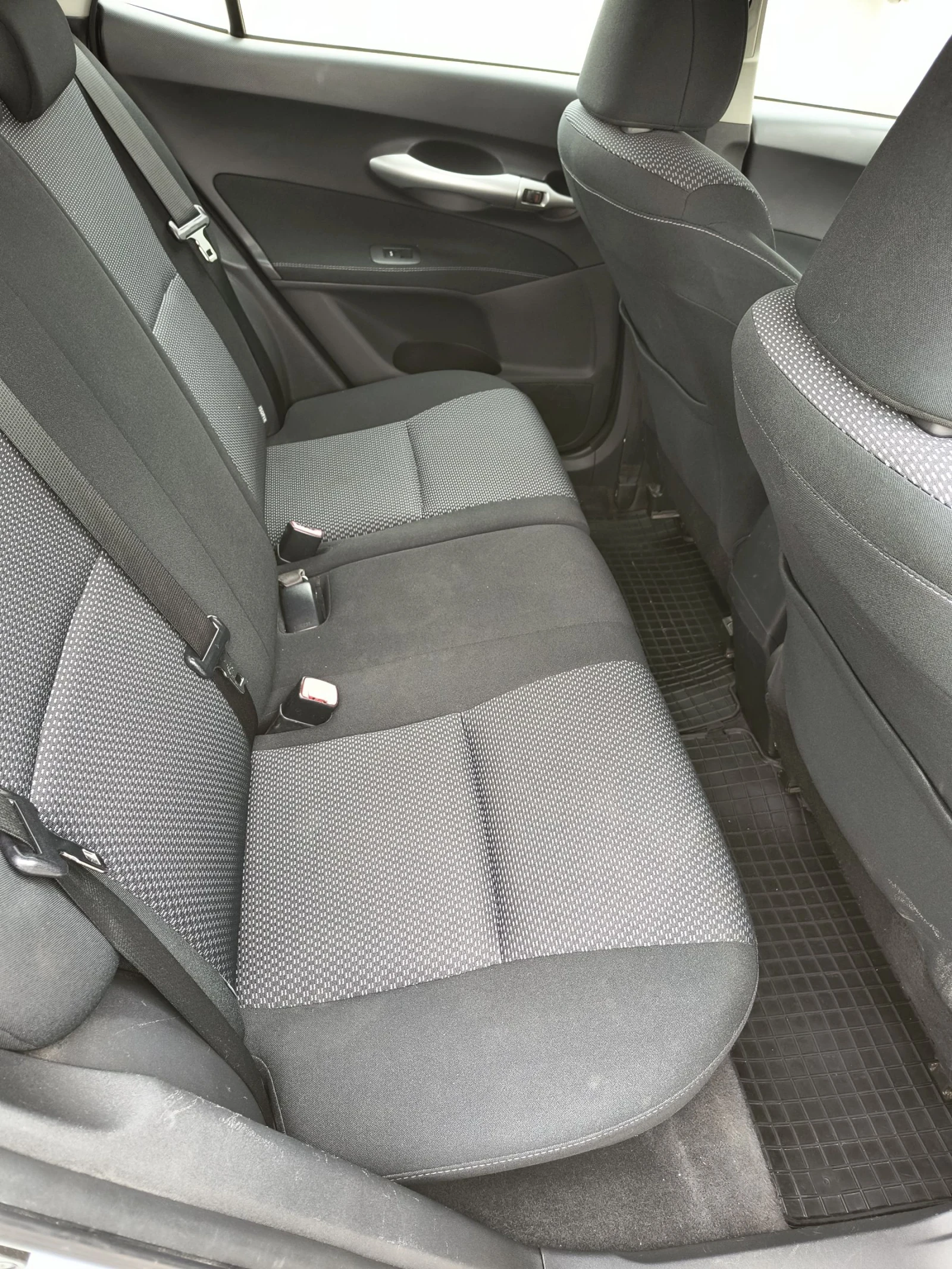 Toyota Auris 1.4D4D 90 k.с., снимка 6 - Автомобили и джипове - 54575020