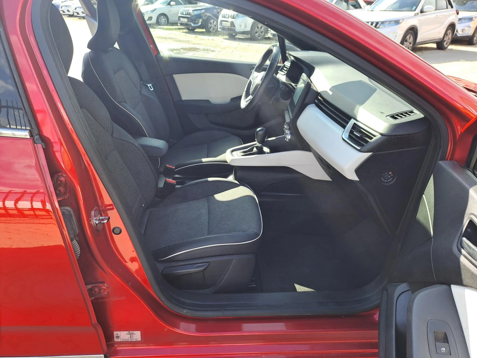 Renault Clio 1.0 TCe 90 k.c.Evolution AUTOMATIC, снимка 9 - Автомобили и джипове - 54781402