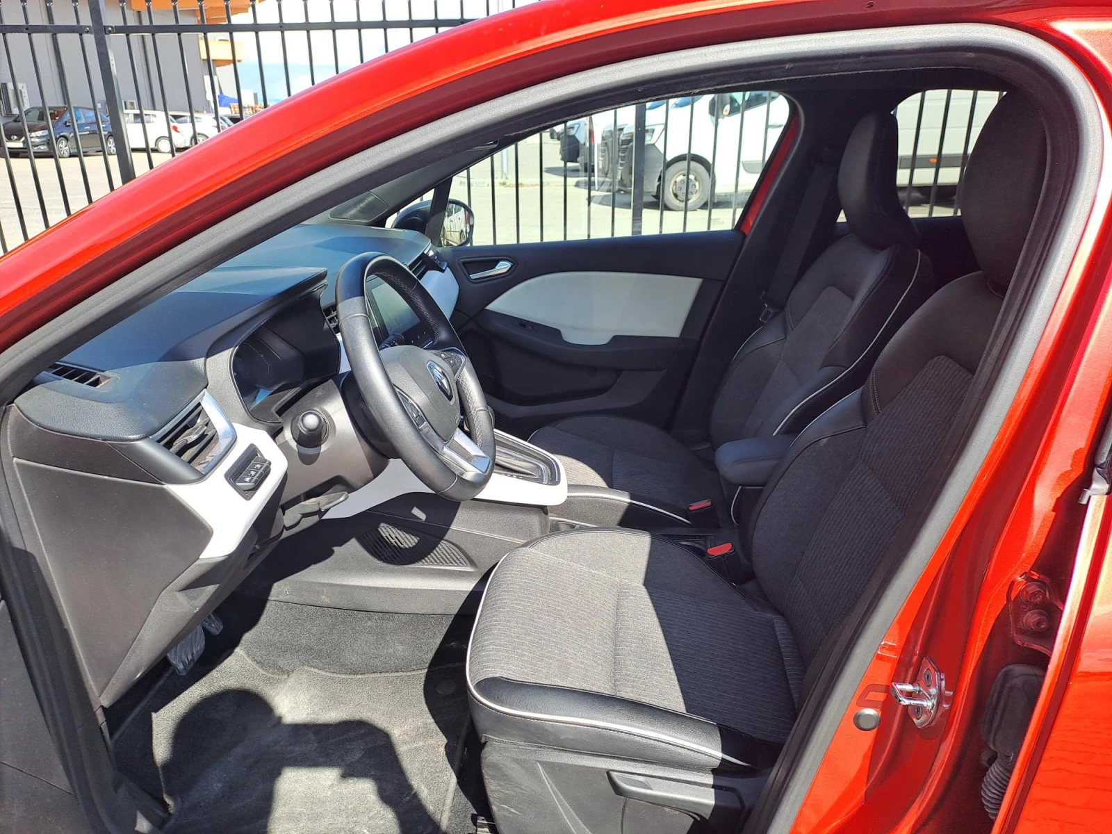 Renault Clio 1.0 TCe 90 k.c.Evolution AUTOMATIC, снимка 12 - Автомобили и джипове - 54781402