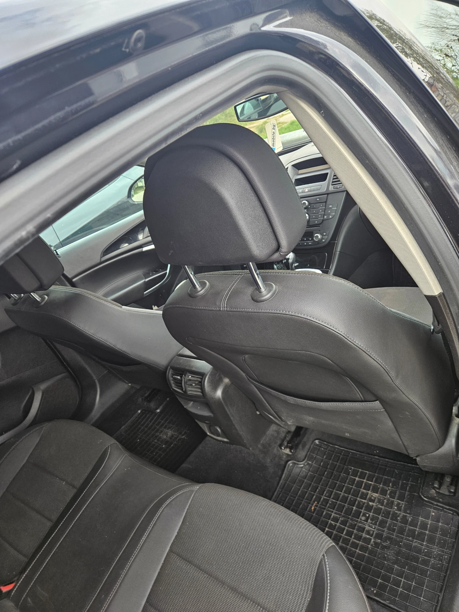 Opel Insignia 1.8 ГАЗ, снимка 12 - Автомобили и джипове - 55082824