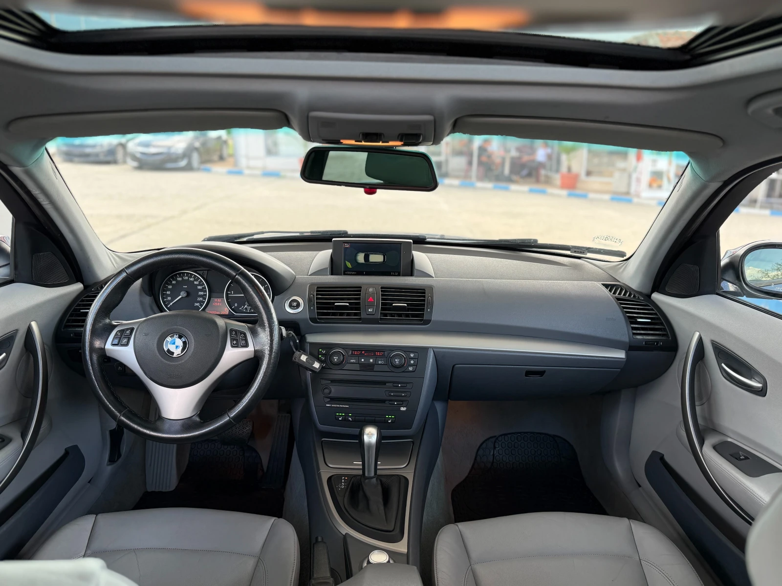 BMW 120 Navi/Xenon/Подгрев/шибидах, снимка 11 - Автомобили и джипове - 55142712