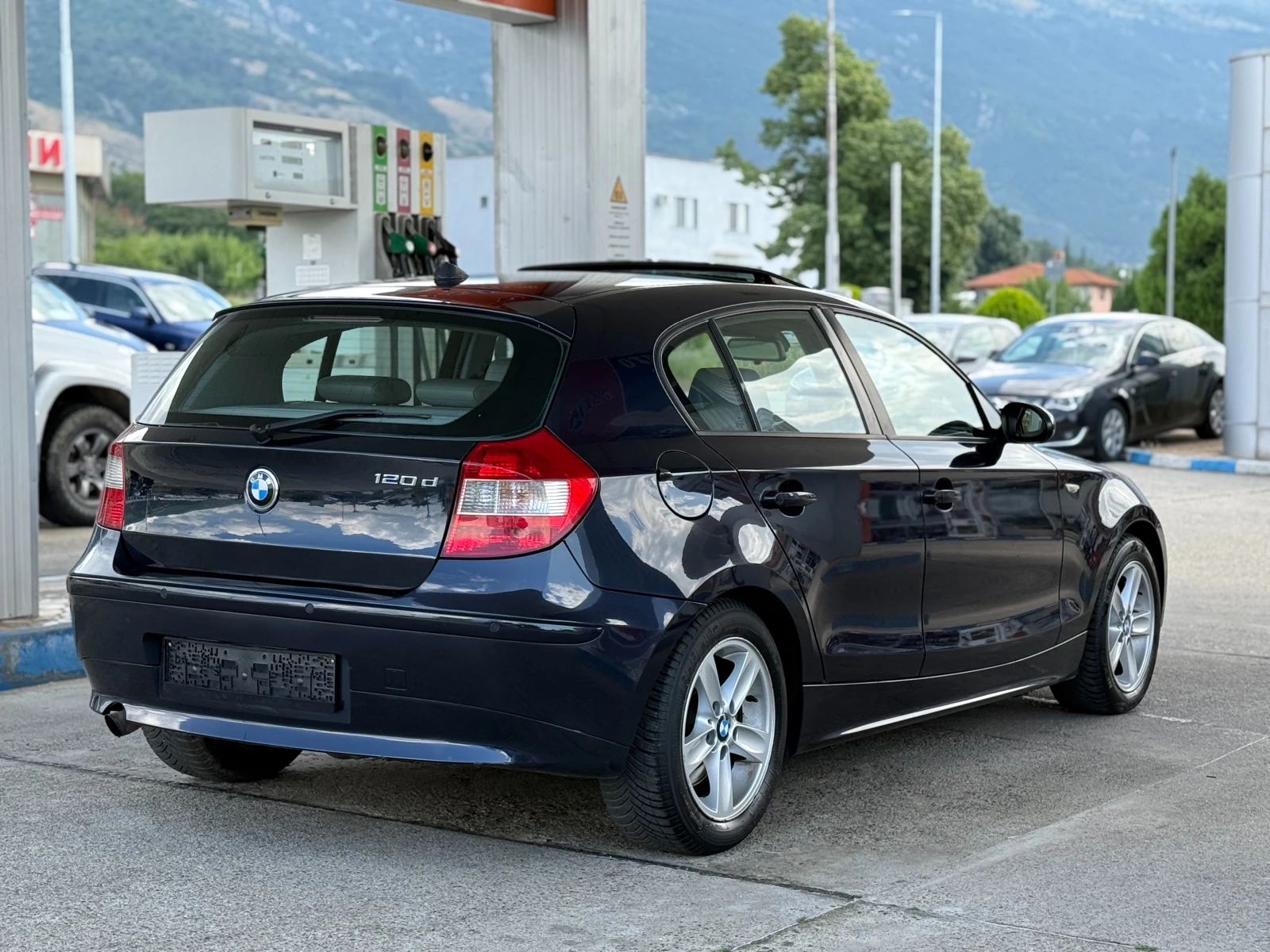 BMW 120 Navi/Xenon/Подгрев/шибидах, снимка 5 - Автомобили и джипове - 55142712