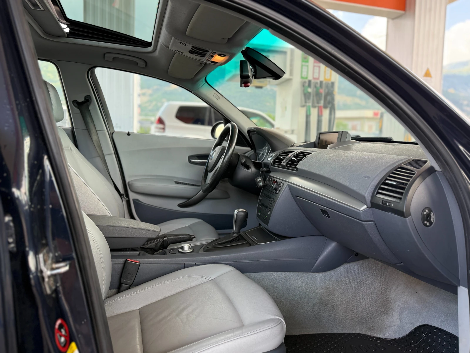 BMW 120 Navi/Xenon/Подгрев/шибидах, снимка 14 - Автомобили и джипове - 55142712