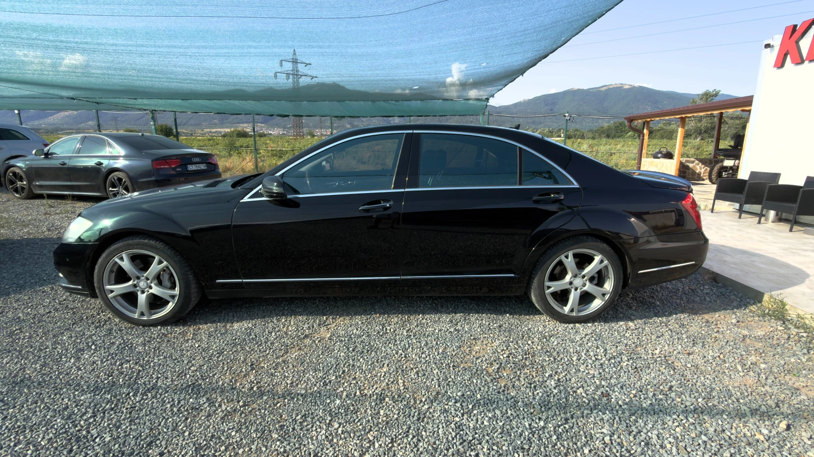 Mercedes-Benz S 500 4.7* V8 Bi-turbo* 435 к.с* 4-Matic* CAMERA-NAVI* , снимка 3 - Автомобили и джипове - 55178222