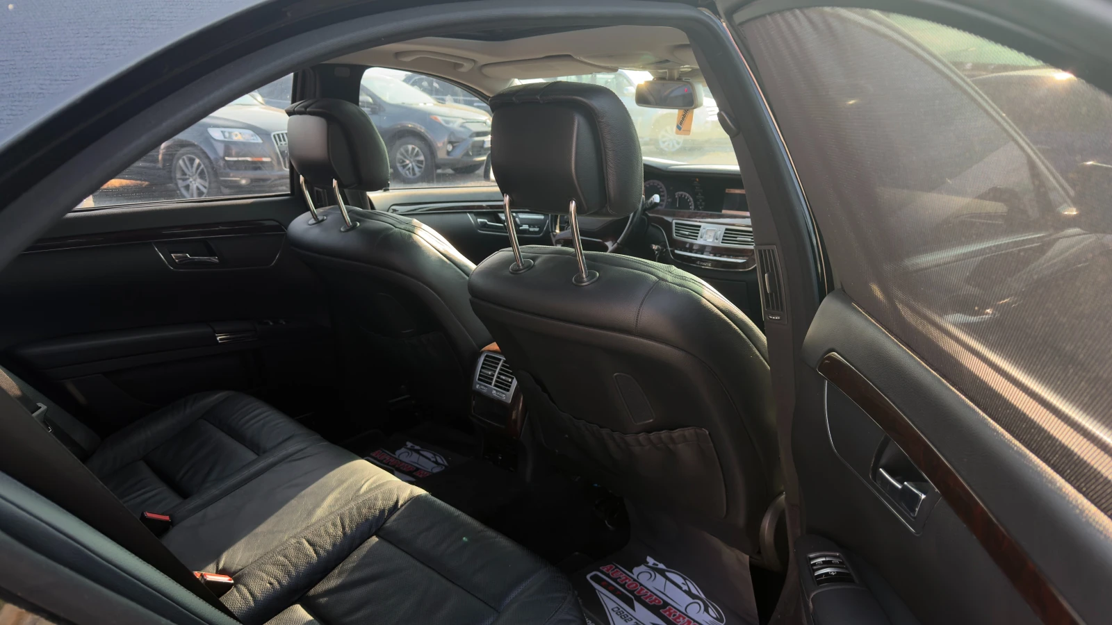Mercedes-Benz S 500 4.7* V8 Bi-turbo* 435 к.с* 4-Matic* CAMERA-NAVI* , снимка 11 - Автомобили и джипове - 55178222
