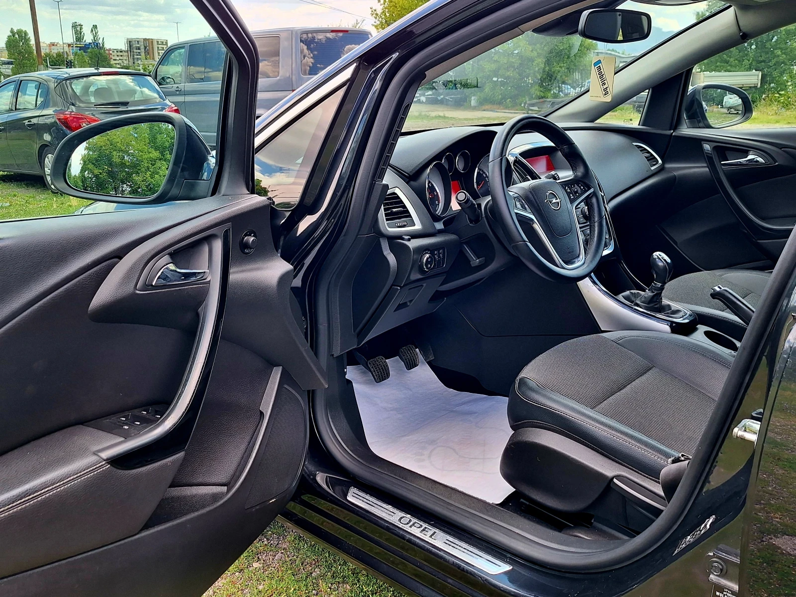 Opel Astra 1.6CDTI* Sports Touerer* Euro 6, снимка 7 - Автомобили и джипове - 55266697