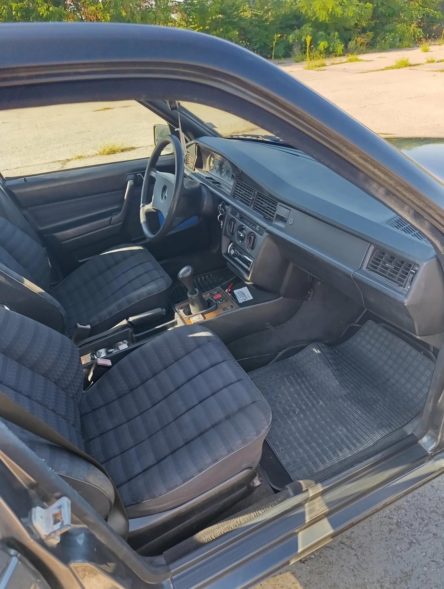 Mercedes-Benz 190