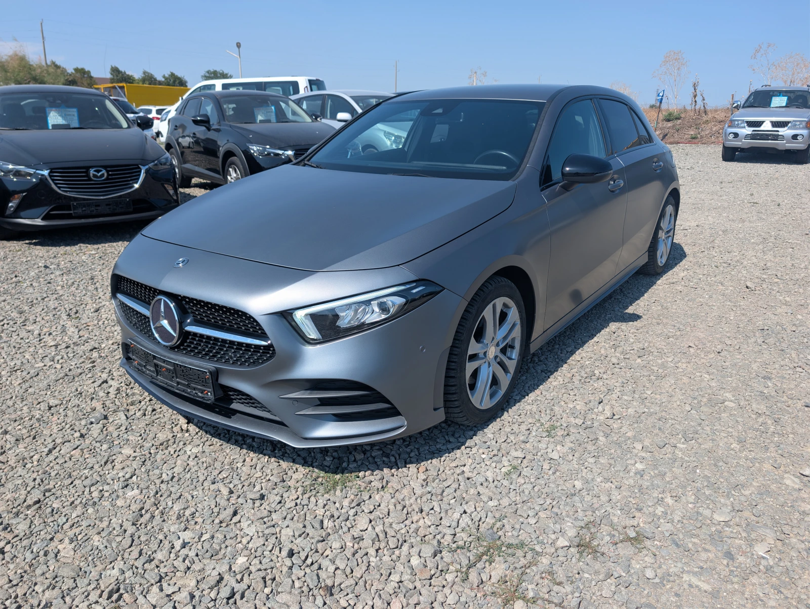 Mercedes-Benz A 180 AMG Line/ACC/LaneAss./Alcantara/Ambient/ParkAssist