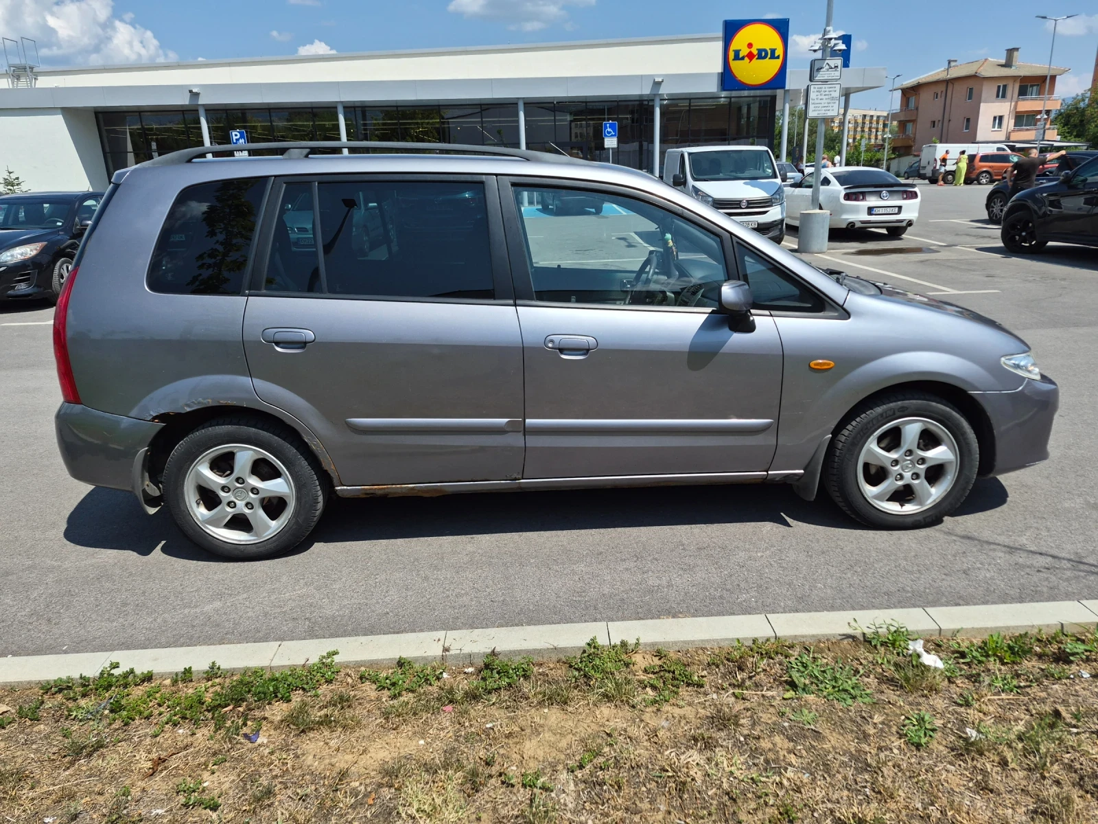 Mazda Premacy 2.0 TD, снимка 5 - Автомобили и джипове - 55603634