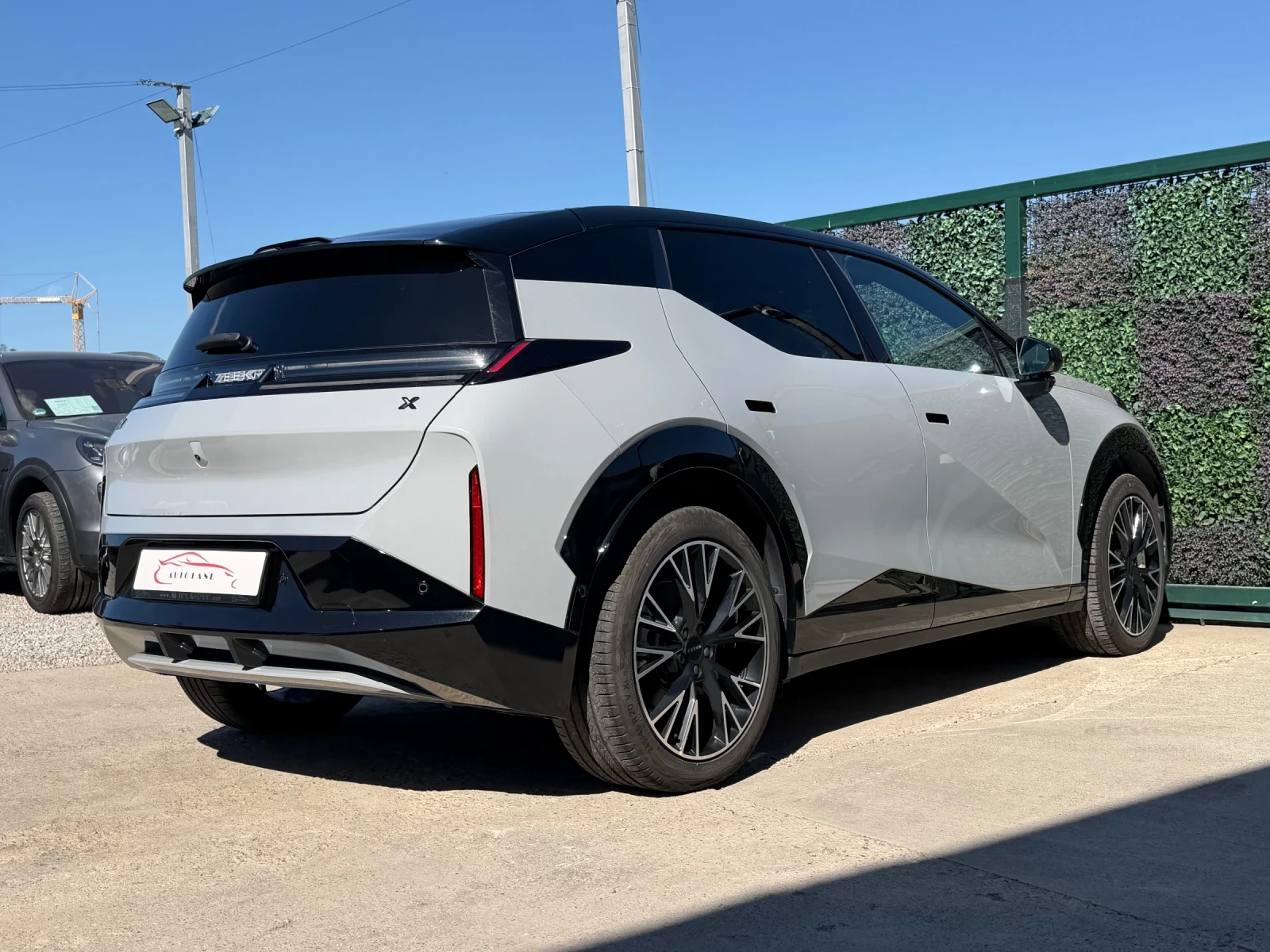 Zeekr X AWD/PERFORMANCE/LED/PANO/СОБСТВЕН ЛИЗИНГ, снимка 6 - Автомобили и джипове - 56344476