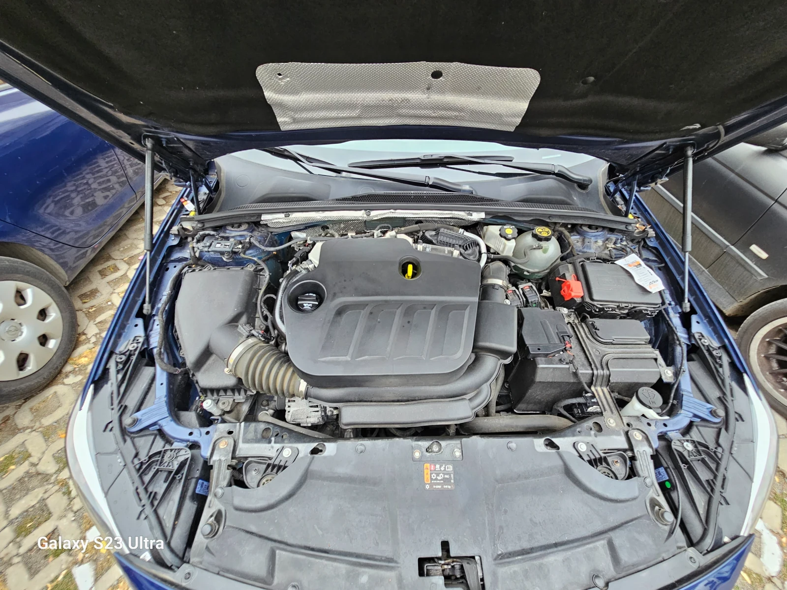 Opel Insignia Sport Tourer 2.0d Ultimate , снимка 7 - Автомобили и джипове - 56637417