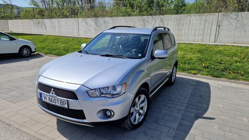 Mitsubishi Outlander 2.2 DI-D LP Intense+ , снимка 1 - Автомобили и джипове - 48245724