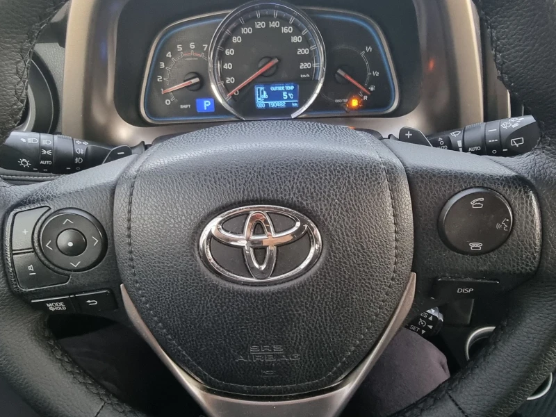 Toyota Rav4 2.2D4D, снимка 11 - Автомобили и джипове - 46305020