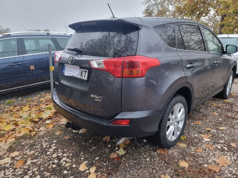 Toyota Rav4 2.2D4D, снимка 16 - Автомобили и джипове - 46305020