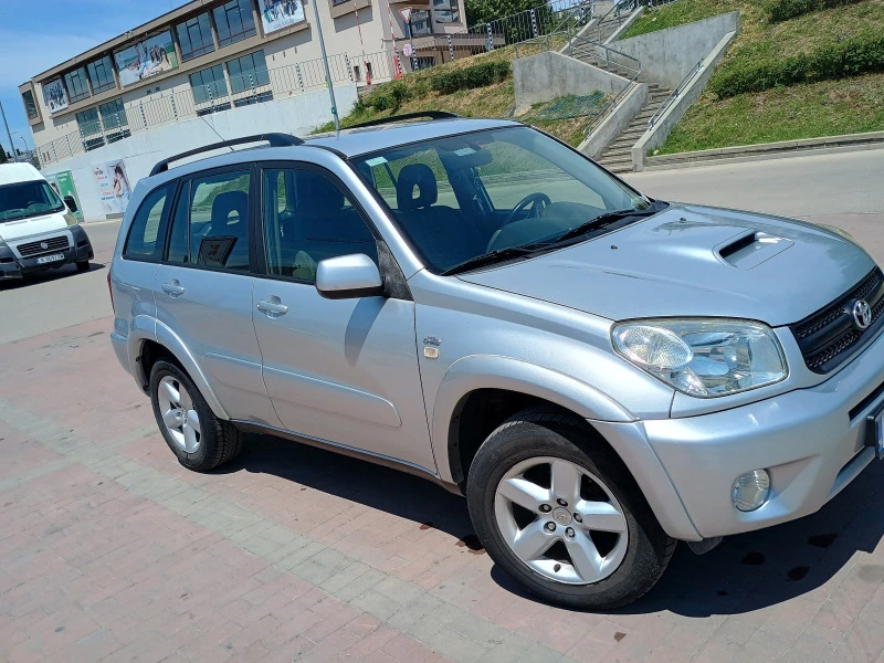 Toyota Rav4 Д4Д, снимка 7 - Автомобили и джипове - 46483211