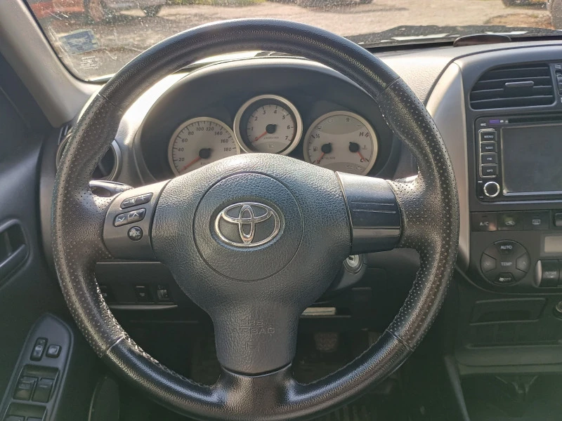 Toyota Rav4 Д4Д, снимка 10 - Автомобили и джипове - 46483211