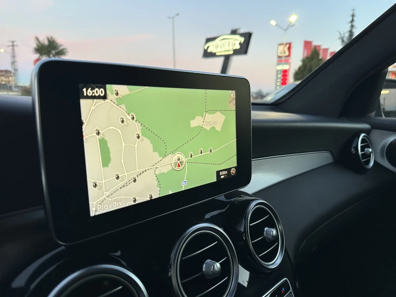 Mercedes-Benz GLC 250 d 4MATIC AMG LINE, снимка 16 - Автомобили и джипове - 52859495