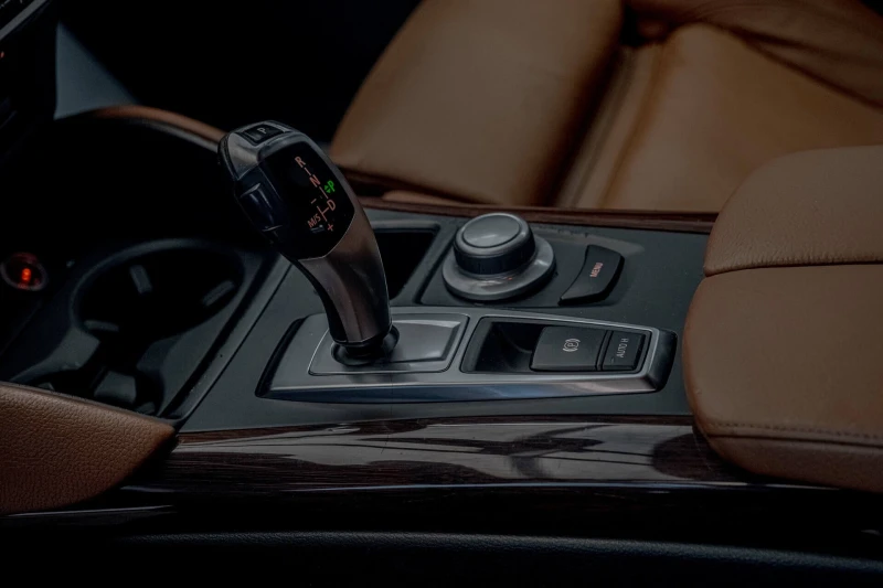 BMW X6 35d/xDrive/M-Sport/PDC/F1/Xenon, снимка 9 - Автомобили и джипове - 53160706