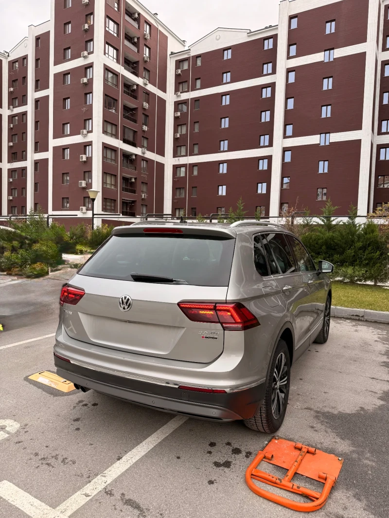 VW Tiguan 4Motion/LED/Pano/KeyGO/360/Assist, снимка 5 - Автомобили и джипове - 53251375