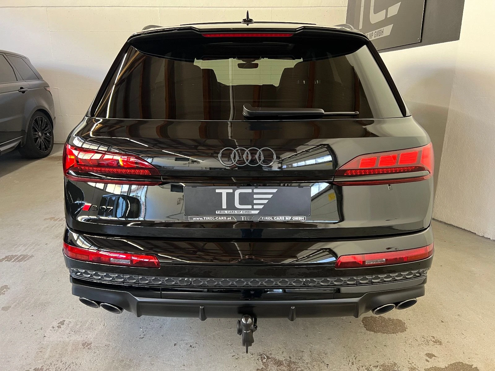 Audi SQ7 * FACELIFT* TFSI* 6+ 1* PANO* DISTR* CARBON* LASER - изображение 5