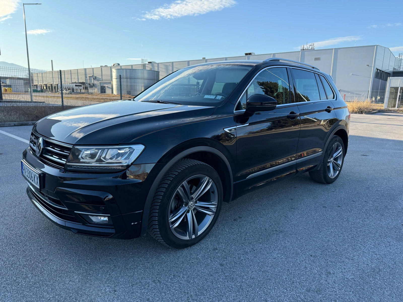 VW Tiguan R-Line 4x4, Digital, LED, Кожа - изображение 4